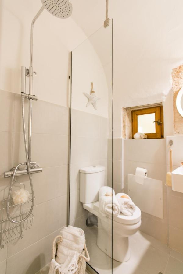 Kamaraki Suites 罗希姆诺 外观 照片